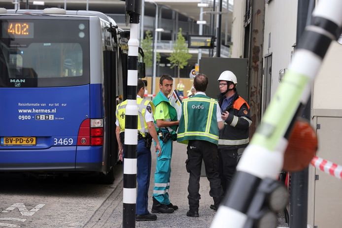 busongeval op Strijp S: 27 gewonden, personen in | Eindhoven | ed.nl