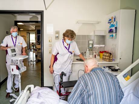 Zorgreservisten staan paraat, maar zorgorganisaties bellen niet