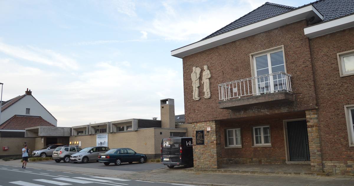 Oud gemeentehuis van Heldergem wordt ontmoetingscentrum Haaltert hln.be