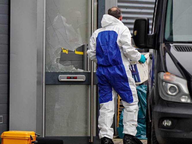 1200 agenten jagen op Achterhoekse drugsbende van ‘Suske en Wiske’: ‘Verberg gauw dat zwarte koffertje’