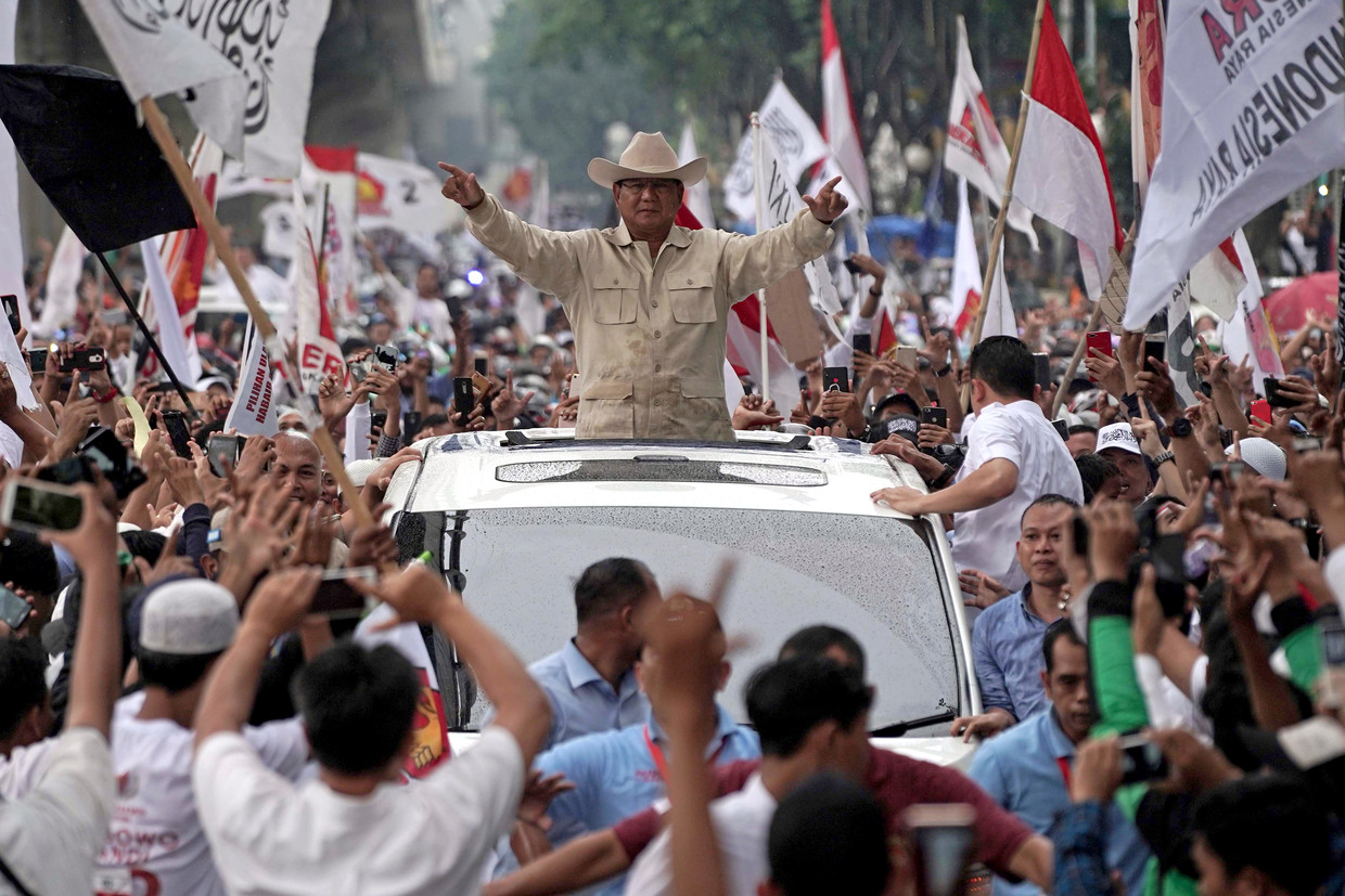 Presidentskandidaat Prabowo Subianto voert op 9 april campagne in Palembang, Sumatra. Op 17 april ging Indonesië naar de stembus.  Beeld Bloomberg via Getty Images