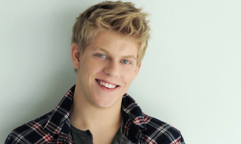 Modern Family Acteur Sterft Op Jarige Leeftijd Foto Hln Be