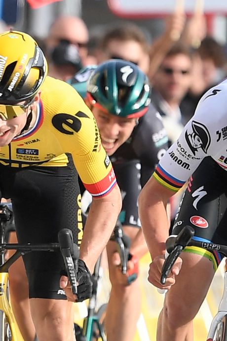 Roglic s’adjuge la première étape du Tour de Catalogne devant Evenepoel