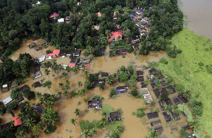 Luchtfoto van een dorp in de zuidelijke staat Kerala.