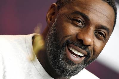Idris Elba zet James Bondfans op dwaalspoor