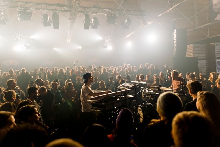 Lander & Adriaan op festival Grasnapolsky in Scheemda. Beeld Marleen Annema