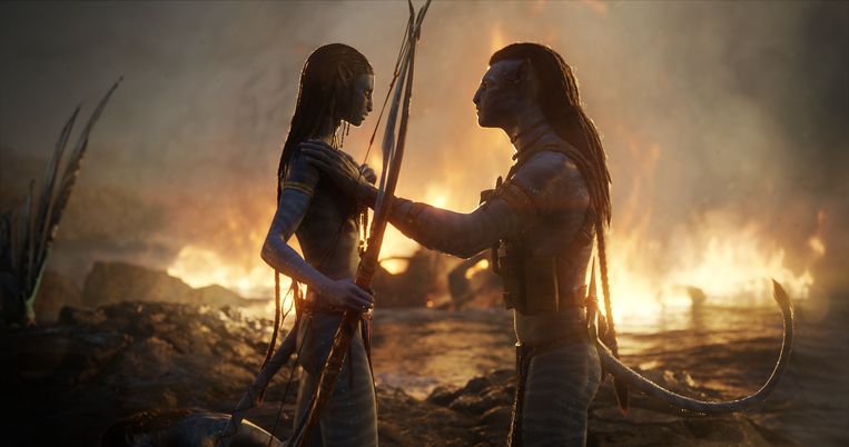 'Avatar: The Way of Water' vertoont een betere balans tussen scènes vol schoonheid en uitbarstingen van vuur en staal. Beeld 20th Century Studios
