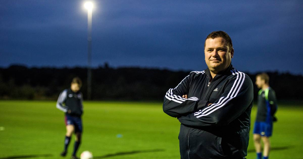 Coach Joris Tuns bindt zich langer aan Hulsel