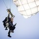 Stoer: Koningin Máxima maakt een parachutesprong