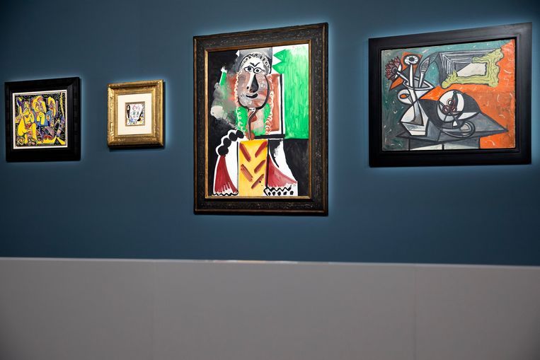 Een aantal van de geveilde werken van Picasso in het Bellagio hotel in Las Vegas. Beeld AP