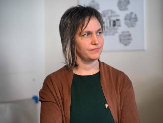 Stad Leuven steunt Verbinding in Verlies: rouwsector verzamelt in historisch stadhuis