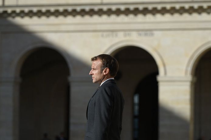 De Franse president Macron riep twee weken geleden zijn ambassadeurs uit de VS en Australië terug.