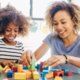 Ben jij streng of losjes qua opvoeding? Deze 5 sterrenbeelden zijn de strengste ouders voor hun kids