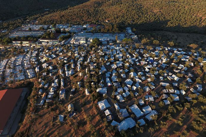 Een luchtbeeld van het vluchtelingenkamp Moria op het Griekse eiland Lesbos.