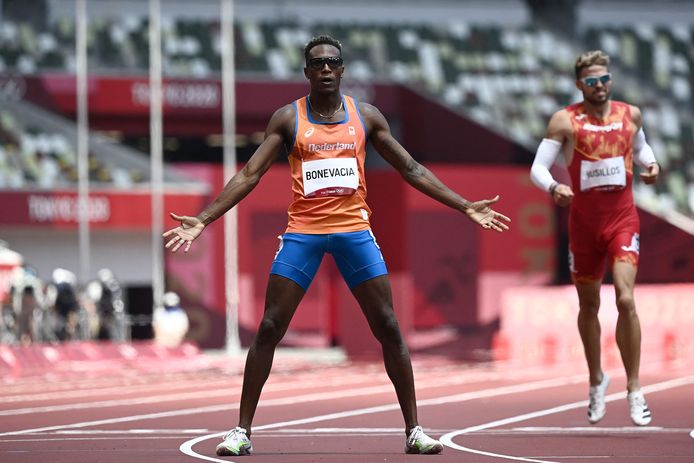 LIVE | Bonevacia overtuigt op 400 meter, diskwalificatie ...