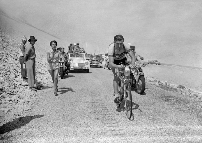 Bobet aan het werk in de Tour de France van 1955, die hij ook won.