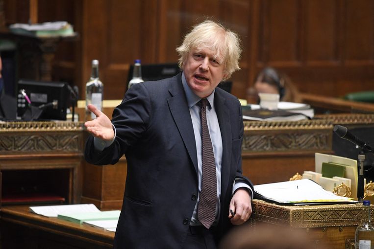 De Britse premier Boris Johnson legt een verklaring af over de 