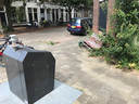 Lawaaioverlast in de Zandhofsestraat bij het leeghalen van de afvalcontainer.
