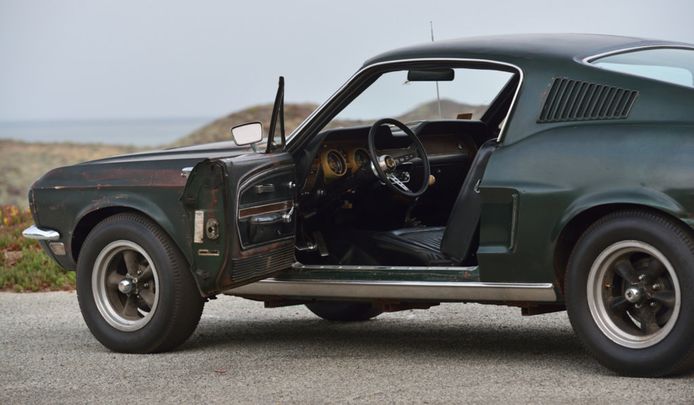 De Ford Mustang uit de film Bullit waarin Steve McQueen de hoofdrol speelde, bracht vorig jaar miljoenen euro’s op.