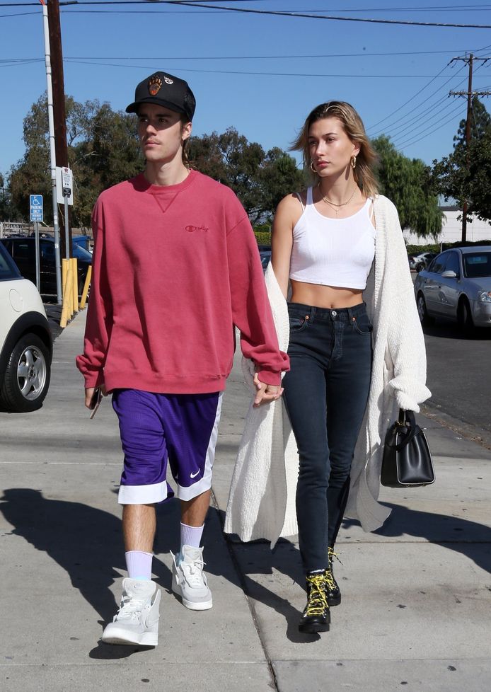 Justin Bieber en Hailey Baldwin op stap in Los Angeles op 17 oktober 2018.