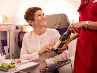 Vliegen in businessclass of first class steeds populairder bij toeristen: zoveel kost het je extra