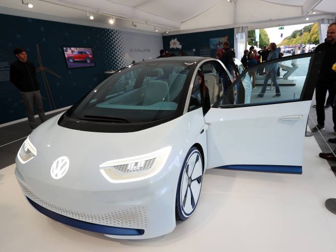 Tesla, Volkswagen of toch de Chinezen: wie wint het gevecht om de elektrische auto?