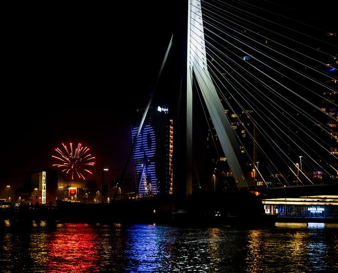 Zo verliep oud en nieuw in lockdown Branden, vuurwerk, maar toch een tevreden politiechef