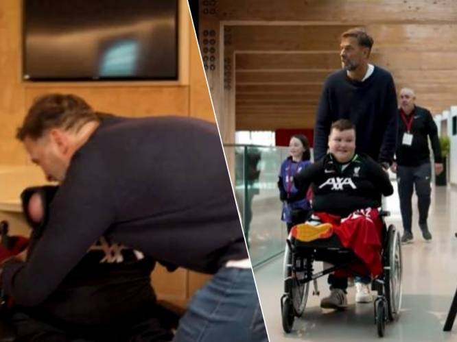 KIJK. Klopp bezorgt jonge Liverpool-fan in rolstoel de dag van zijn leven: “Dit is magisch. Ik heb er geen woorden voor”
