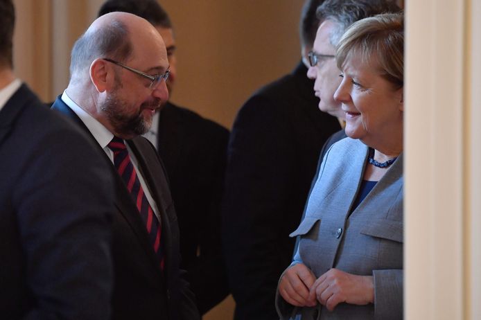 SPD-leider Martin Schulz met CDU-kopvrouw en huidig bondskanselier Angela Merkel.