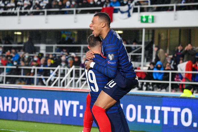 Le duo Mbappé-Benzema brise les rêves de Mondial de la Finlande.