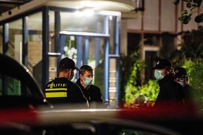 Nederlandse agenten voerden een huiszoeking uit in 2018 in de woonst van een van de terreurverdachten.