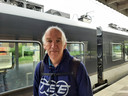 Hans Bruinsma uit Apeldoorn gaat de komende maanden vaak naar Duitsland met de trein.