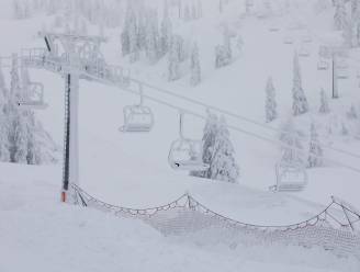 Daar is de winter weer! Eerste skigebied in Oostenrijk opent pistes opnieuw en iedereen mag gratis skiën