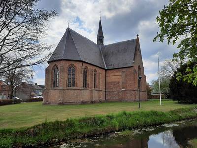Alle koperen regenpijpen van Chaamse kerk gestolen: ‘Dieven kwamen nacht later terug voor de laatste