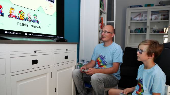 Gerard en zoontje Rune (8) doen mee aan WK Super Mario Kart: ‘Hij kreeg een dagje vrij van school’