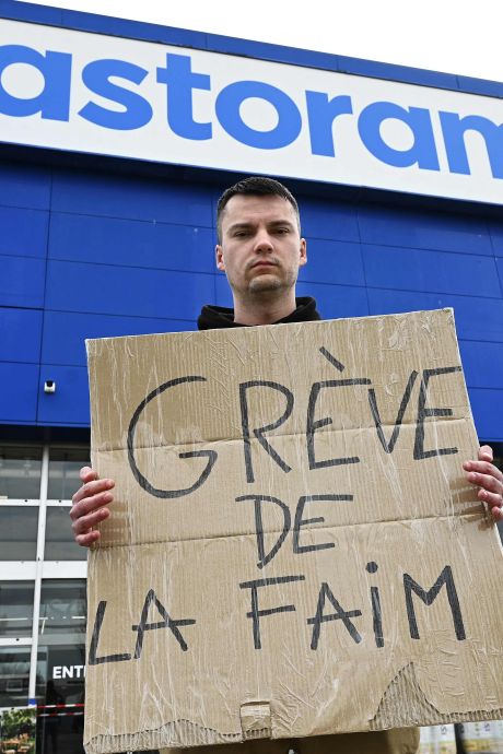 “Il faut que ça change”: payé 1.400 euros, un employé de Castorama a entamé une grève de la faim 