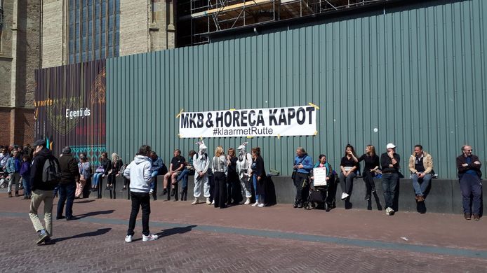 Demonstranten op de Markt.