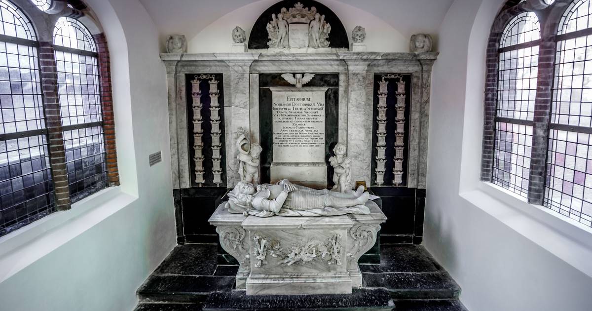 Blijdschap over vier ton subsidie voor grafmonument Stavenisse: ‘Het is echt een heel bijzonder stuk