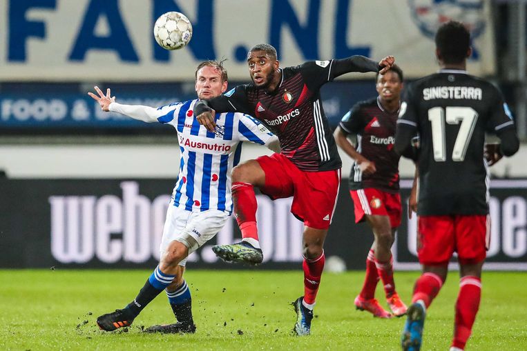 Rode Kaart Breekt Feyenoord Op In Spectaculair Bekerduel Met Heerenveen 4 3 Trouw