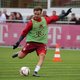 Mario Götze werkt eerste volledige training in vier maanden af