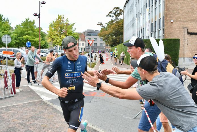 decospan-triatlon-menen-in-2023-ook-het-decor-voor-het-ek-halve