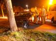 Dronken automobilist zonder rijbewijs botst op boom in Asten