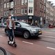 Op de e-step door fietsstad Amsterdam: ‘Het voelt gevaarlijk’