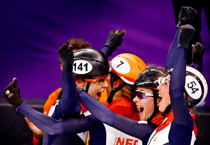 Blijdschap na het brons voor Oranje.