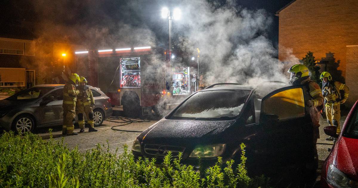 Autobrand in Lobith; vermoeden van brandstichting