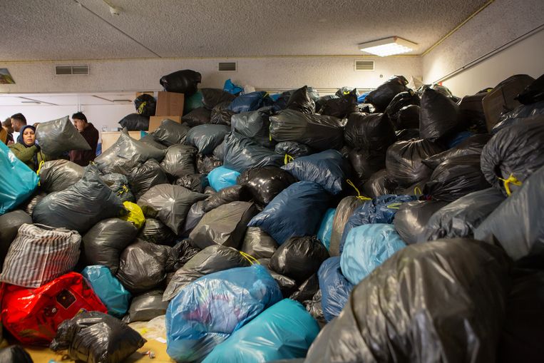 Ook Stichting Boost in Oost, een ontmoetingsplek in Amsterdam voor nieuwkomers en Nederlanders, heeft een inzamelingsactie opgezet voor slachtoffers van de aardbeving in Turkije en Syrie. Beeld Mariet Dingemans