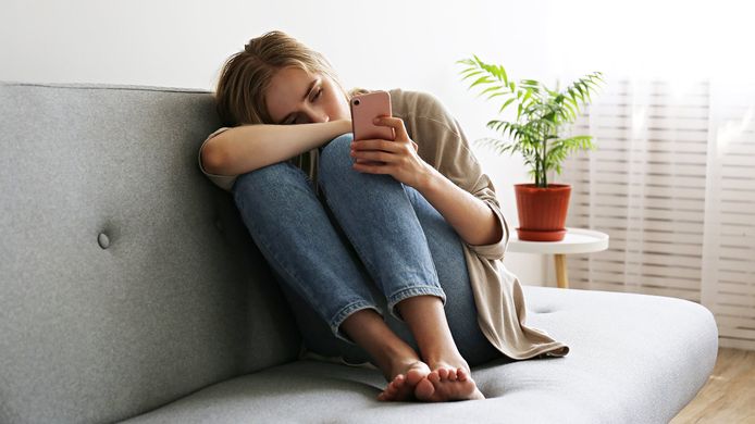 De coronacrisis laat haar sporen na in de samenleving. Zo'n 200 ondervraagde inwoners van Molenlanden ervaart sombere en depressieve gedachten.