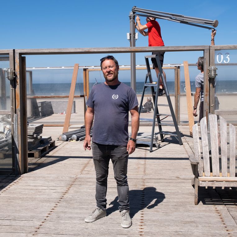 Jeroen Kuiper van strandpaviljoen De Staat in Den Haag. Beeld Sabine van Wechem