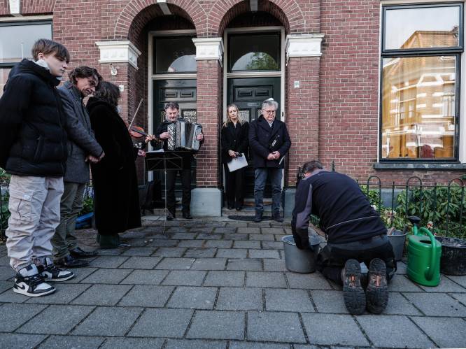 Nieuwe Stolpersteine in Winterswijk: ‘We hebben nog steeds met Jodenhaat te maken’