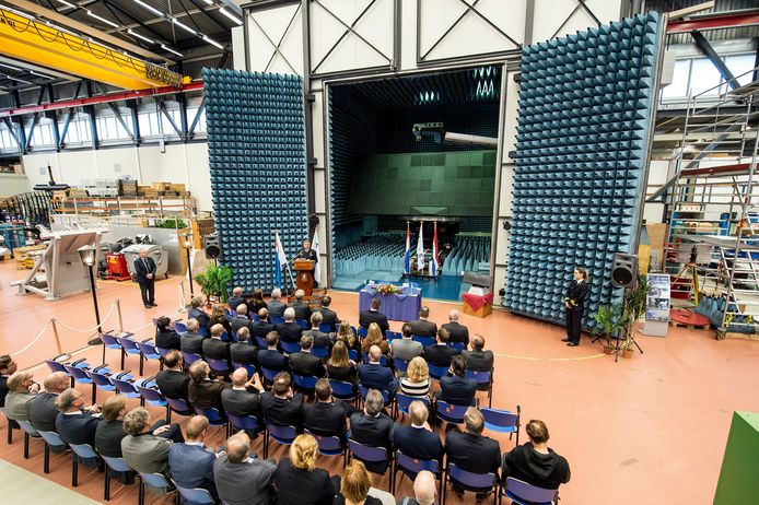 Bijzondere Samenwerking Thales Hengelo En Koninklijke Marine Hengelo Ad Nl